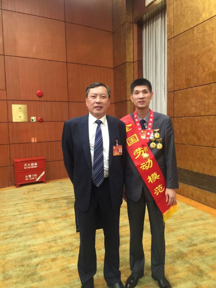 AG平台·(集团)真人有限公司官网